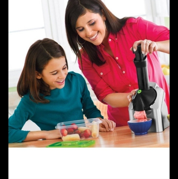 Yonanas Deluxe Healthy Soft-Serve Dessert Maker BPA Free Non-dairy Vegan - Picture 3 of 8